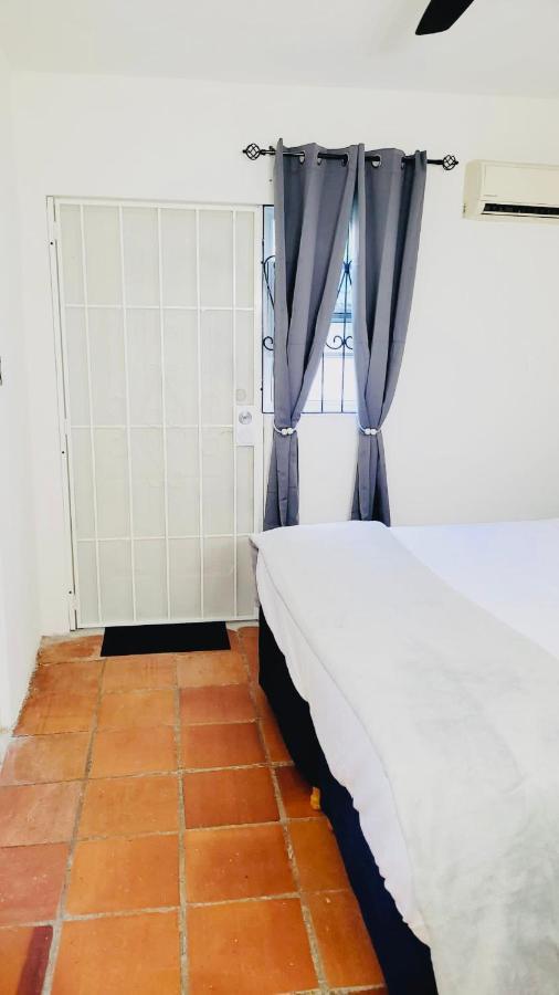 Sugalove Villa 30 Flamboyant Ave Saint James Ngoại thất bức ảnh